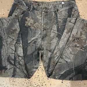 Wrangler Camouflage Cargo Pants